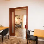 Sea View City Apartment \